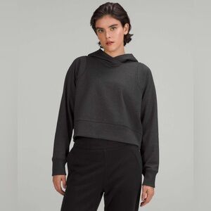 Lululemon Loungeful Cropped Hoodie *Spark - Black